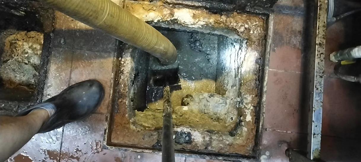 苍梧化油池清理-污水池清掏